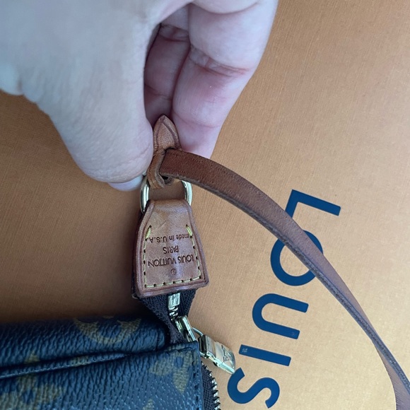 Louis Vuitton pochette in good condition! Authentic - Picture 5 of 7